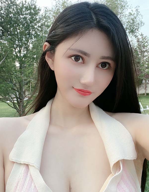 巴黎围经纪人微信